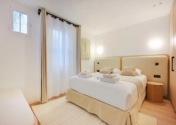 Elegant - 2br-6p - Palais Royal Apartmán *
